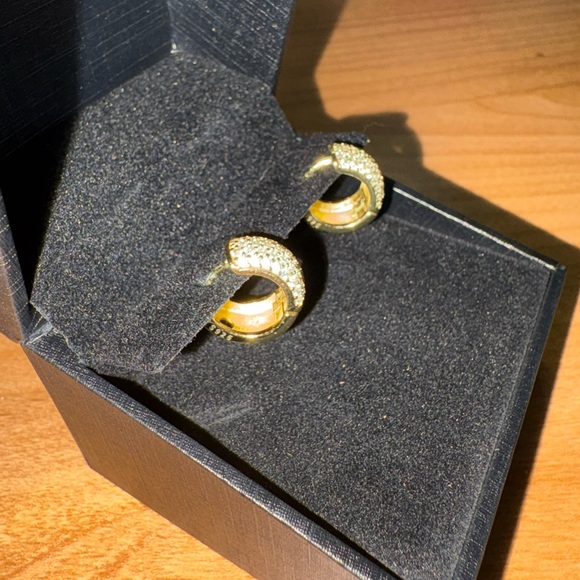 gold diamond hoop earrings - Picture 3 of 4